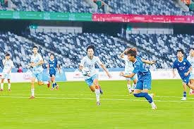 中超激战回顾：泰山队连伤三主力，克雷桑泽卡退场引发关注